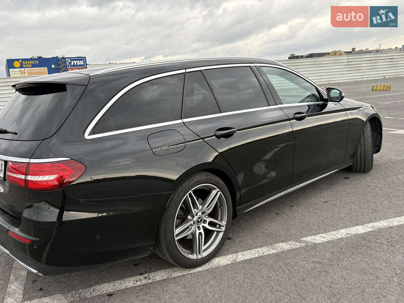 Універсал Mercedes-Benz E-Class 2017 в Львові