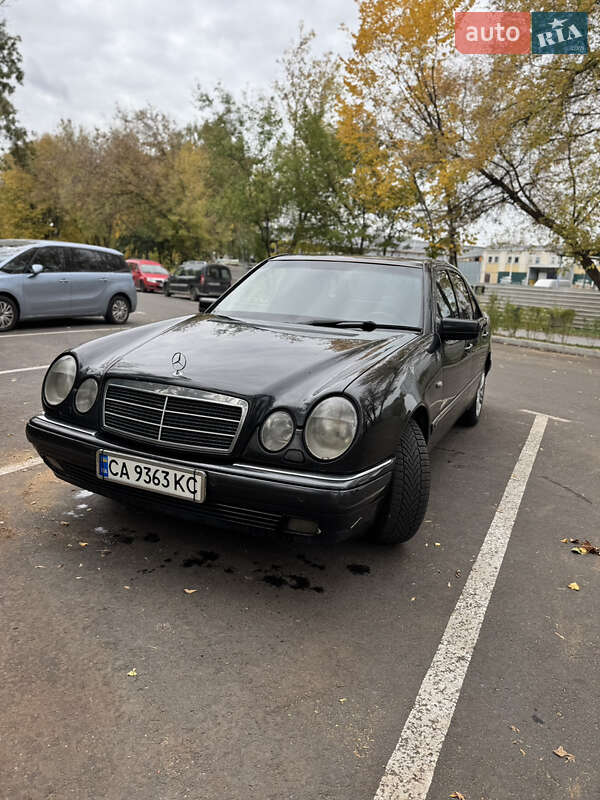 Mercedes-Benz E-Class 1997 Mercedes-Benz E-Class 1997
