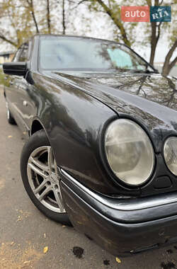 Седан Mercedes-Benz E-Class 1997 в 