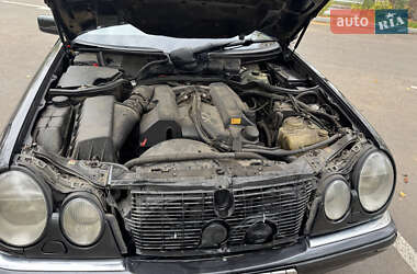 Седан Mercedes-Benz E-Class 1997 в 