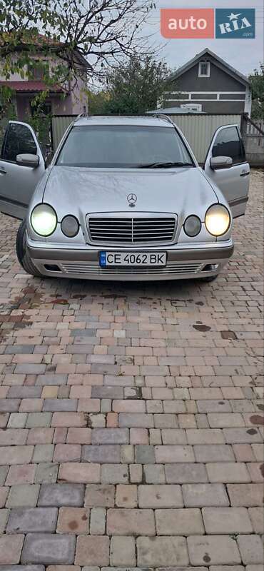 Універсал Mercedes-Benz E-Class 1998 в Чернівцях