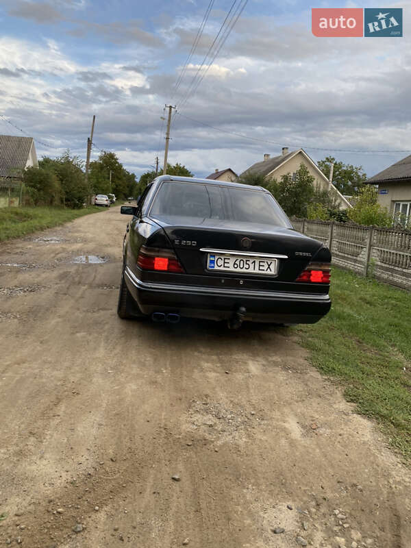 Седан Mercedes-Benz E-Class 1995 в Глибокій фото 8 Седан Mercedes-Benz E-Class 1995 в Глибокій