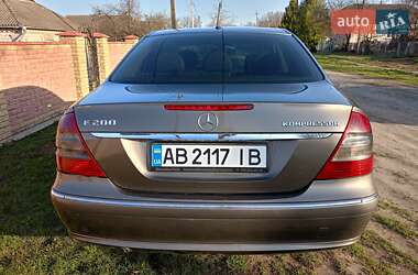 Седан Mercedes-Benz E-Class 2006 в  фото 6 Седан Mercedes-Benz E-Class 2006 в
