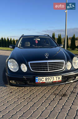 Універсал Mercedes-Benz E-Class 2004 в 
