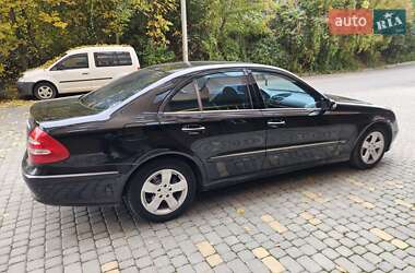 Седан Mercedes-Benz E-Class 2004 в 