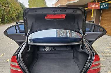 Седан Mercedes-Benz E-Class 2004 в 