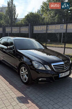 Седан Mercedes-Benz E-Class 2009 в Запорожье