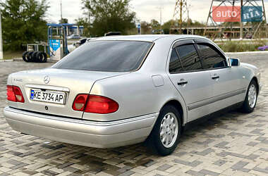 Седан Mercedes-Benz E-Class 1998 в 