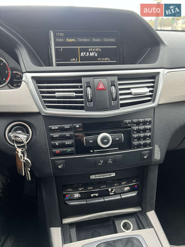 Універсал Mercedes-Benz E-Class 2010 в Луцьку