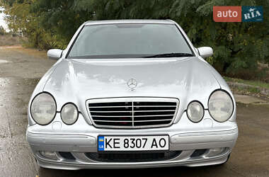 Седан Mercedes-Benz E-Class 2000 в 