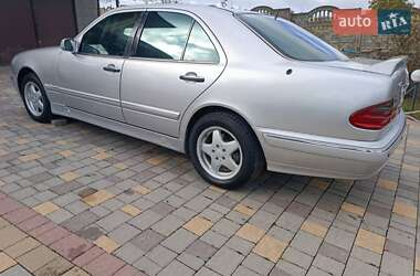Седан Mercedes-Benz E-Class 1995 в 