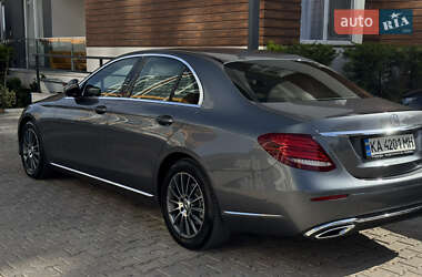 Седан Mercedes-Benz E-Class 2016 в 