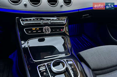 Седан Mercedes-Benz E-Class 2016 в 
