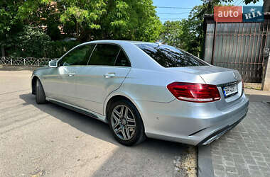 Седан Mercedes-Benz E-Class 2011 в 
