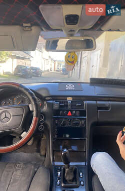 Седан Mercedes-Benz E-Class 1998 в 