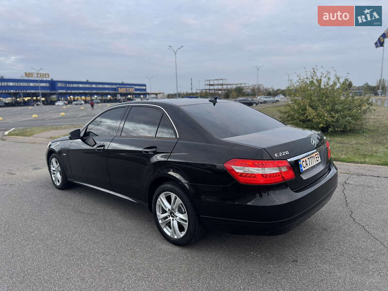 Седан Mercedes-Benz E-Class 2009 в Киеве