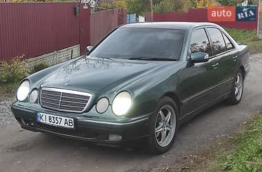 Седан Mercedes-Benz E-Class 2000 в 