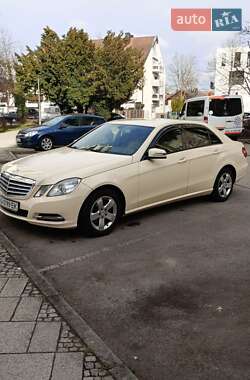 Седан Mercedes-Benz E-Class 2011 в 