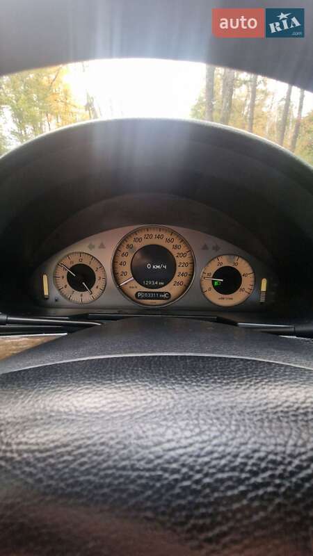Седан Mercedes-Benz E-Class 2009 в Черновцах