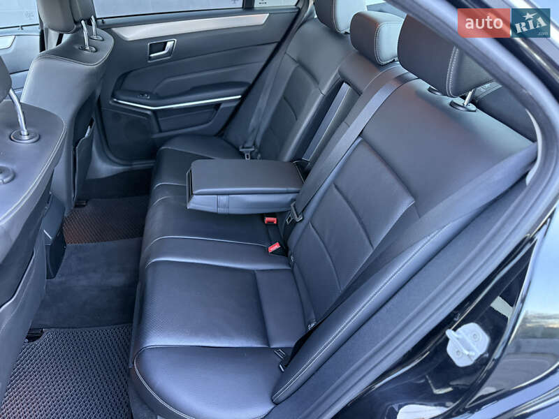 Седан Mercedes-Benz E-Class 2015 в Луцьку