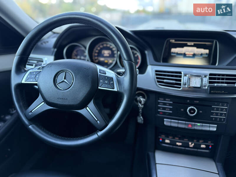 Седан Mercedes-Benz E-Class 2015 в Луцьку
