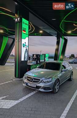Седан Mercedes-Benz E-Class 2014 в Івано-Франківську