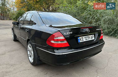 Седан Mercedes-Benz E-Class 2005 в 