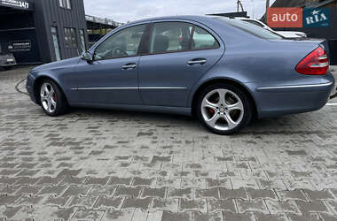 Седан Mercedes-Benz E-Class 2005 в 