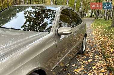 Седан Mercedes-Benz E-Class 2004 в 
