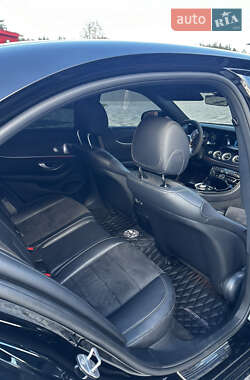 Седан Mercedes-Benz E-Class 2016 в  фото 12 Седан Mercedes-Benz E-Class 2016 в