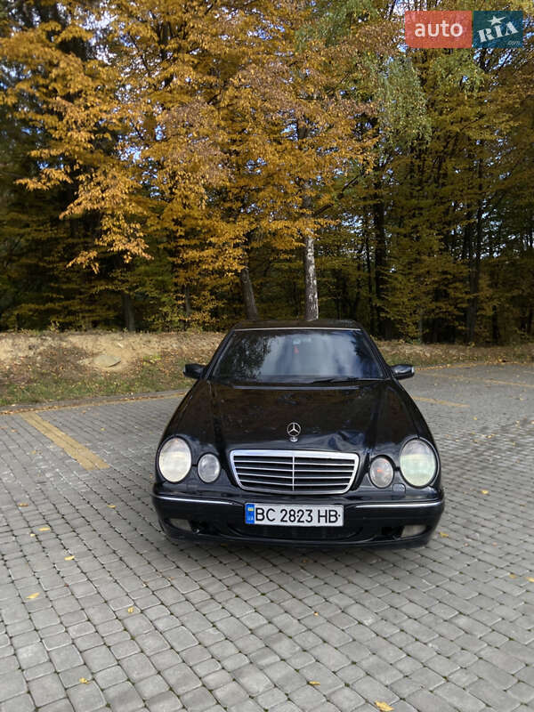 Седан Mercedes-Benz E-Class 2000 в Ивано-Франковске