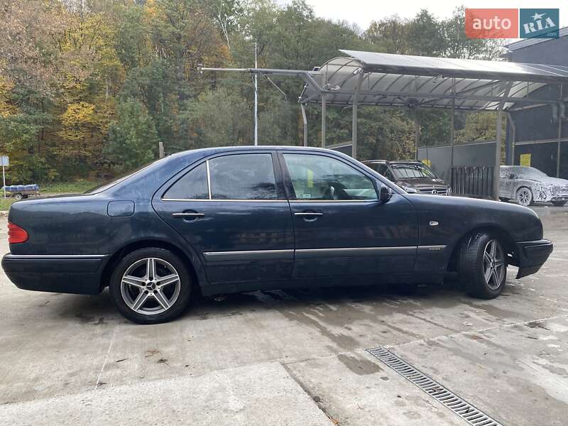 Седан Mercedes-Benz E-Class 1997 в Киеве фото 3 Седан Mercedes-Benz E-Class 1997 в Киеве