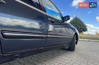 Седан Mercedes-Benz E-Class 2001 в 