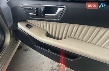 Седан Mercedes-Benz E-Class 2012 в 