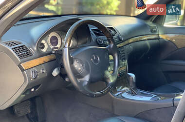 Седан Mercedes-Benz E-Class 2006 в 
