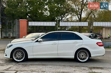 Седан Mercedes-Benz E-Class 2009 в 