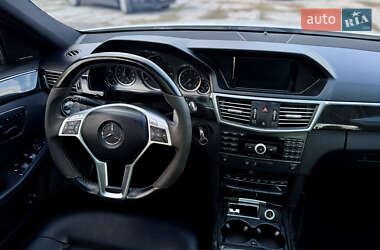 Седан Mercedes-Benz E-Class 2009 в 