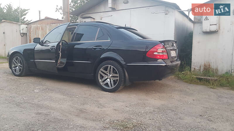 Седан Mercedes-Benz E-Class 2003 в Дрогобыче фото 4 Седан Mercedes-Benz E-Class 2003 в Дрогобыче