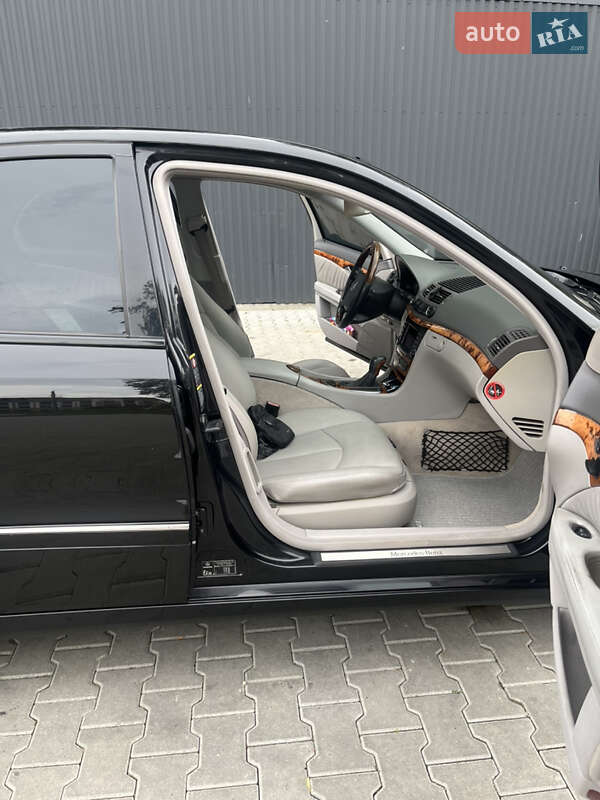 Седан Mercedes-Benz E-Class 2003 в Дрогобыче фото 32 Седан Mercedes-Benz E-Class 2003 в Дрогобыче