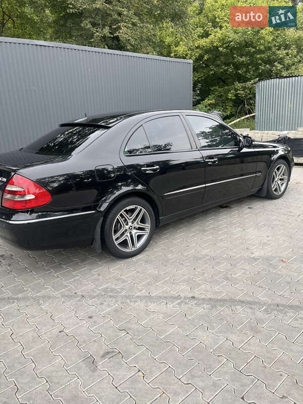 Седан Mercedes-Benz E-Class 2003 в Дрогобыче фото 42 Седан Mercedes-Benz E-Class 2003 в Дрогобыче