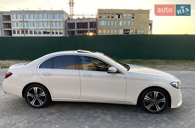 Седан Mercedes-Benz E-Class 2019 в 