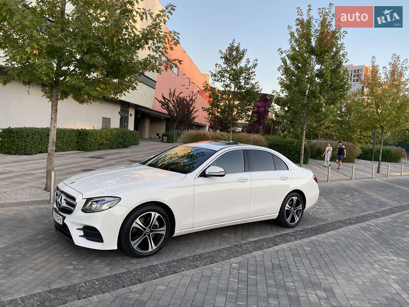 Седан Mercedes-Benz E-Class 2019 в Києві