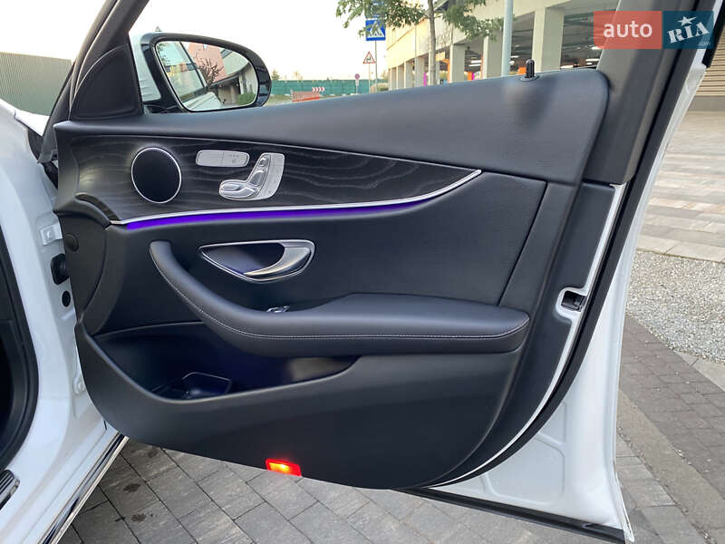 Седан Mercedes-Benz E-Class 2019 в Києві