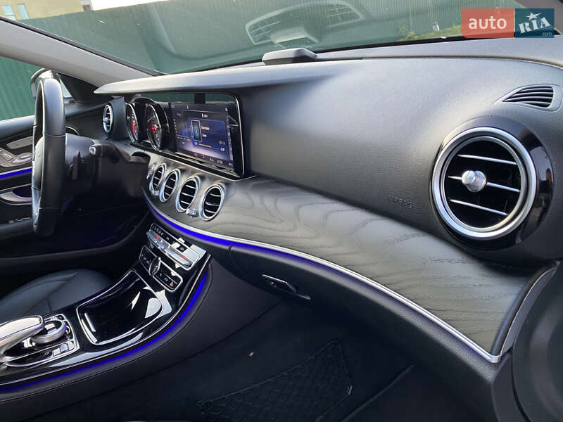 Седан Mercedes-Benz E-Class 2019 в Києві