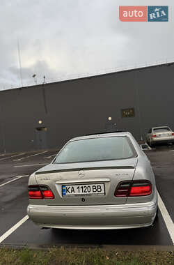 Седан Mercedes-Benz E-Class 2001 в 