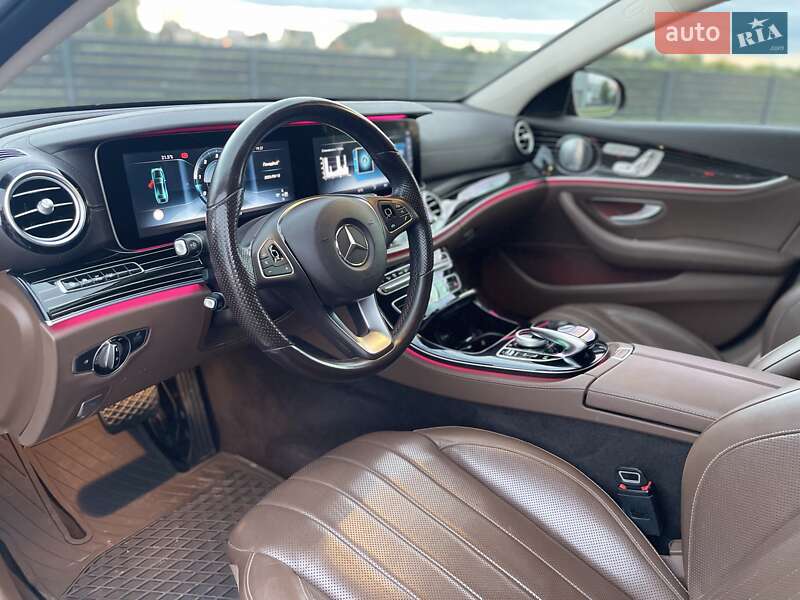 Седан Mercedes-Benz E-Class 2016 в Мукачево фото 43 Седан Mercedes-Benz E-Class 2016 в Мукачево
