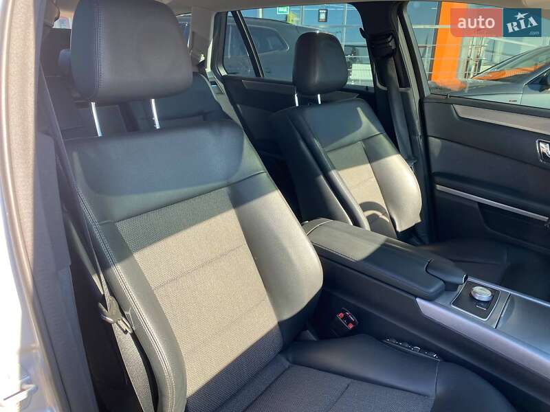 Универсал Mercedes-Benz E-Class 2010 в Львове