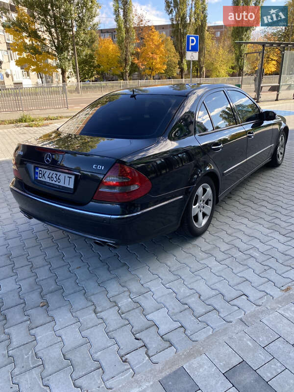 Седан Mercedes-Benz E-Class 2005 в Вараші фото 11 Седан Mercedes-Benz E-Class 2005 в Вараші