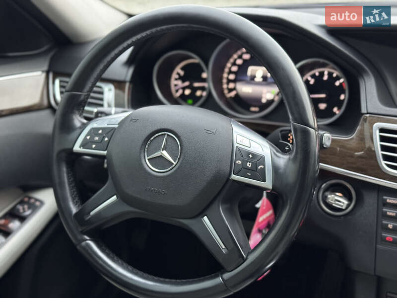 Седан Mercedes-Benz E-Class 2013 в Летичеве