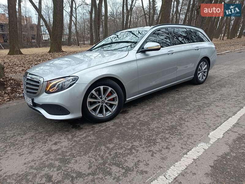 Універсал Mercedes-Benz E-Class 2016 в Чернівцях фото Універсал Mercedes-Benz E-Class 2016 в Чернівцях